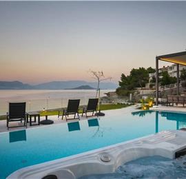 Beachfront Villa with Pool and Sea Views on Ciovo island near Trogir, Sleeps 8